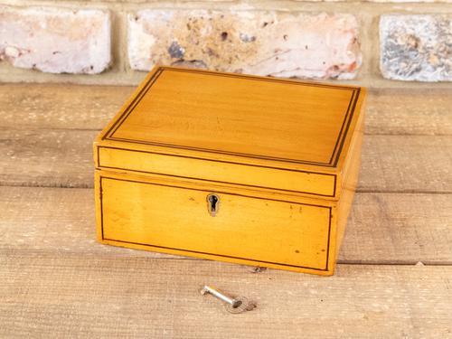 Satinwood Table Box c.1860 (1 of 8) Satinwood Table Box c.1860 (1 of 8)