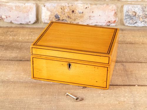 Satinwood Table Box c.1860 (1 of 8)