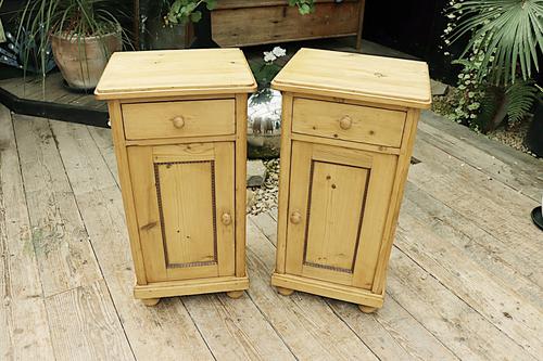 Quality Pair of Large Old Antique Pine Bedside Cabinets / Cupboards. We Deliver! (1 of 9)