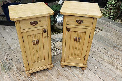 Superb!! Pair of Old Stripped Pine Bedside Cabinets / Cupboards - We Deliver! (1 of 9) Superb!! Pair of Old Stripped Pine Bedside Cabinets / Cupboards - We Deliver! (1 of 9)