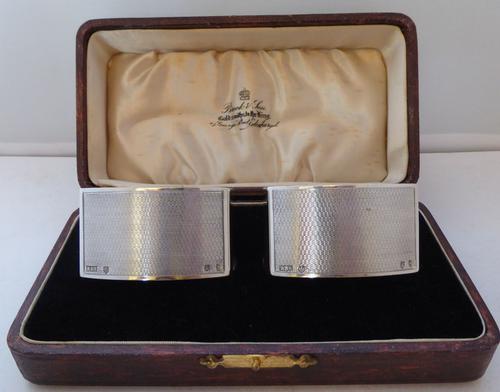 Boxed Pair of Hallmarked Scottish 1933 Solid Silver Napkin Rings Serviette Ring (1 of 1)