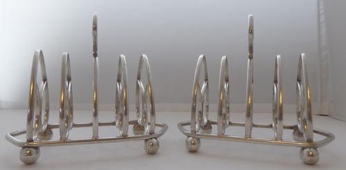 Pair of 1916 Irish Dublin Solid Hallmarked Silver Toast Racks Heart Design (1 of 10) Pair of 1916 Irish Dublin Solid Hallmarked Silver Toast Racks Heart Design (1 of 10)