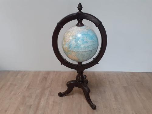 Globe on Stand (1 of 6) Globe on Stand (1 of 6)