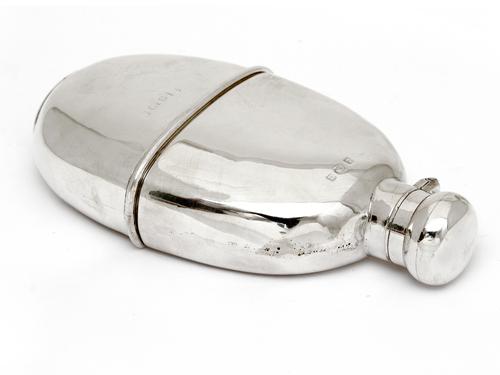 Antique Oval Plain Silver Flask with a Detachable Cup (1 of 4)