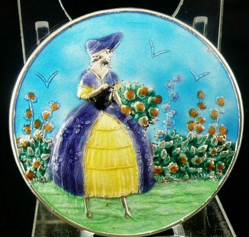 Large Silver Enamel Crinoline Lady Brooch, Birmingham 1946 (1 of 8) Large Silver Enamel Crinoline Lady Brooch, Birmingham 1946 (1 of 8)
