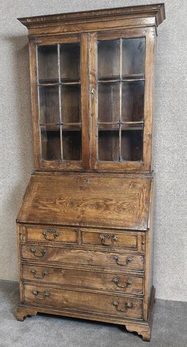 Good Quality Reproduction Oak Bureau Bookcase in the Georgian Style (1 of 11)