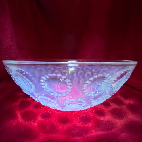 Rare Rene Lalique “Asters” Pattern Opalescent Glass Bowl, Model Number 3304 c.1935 (1 of 6)