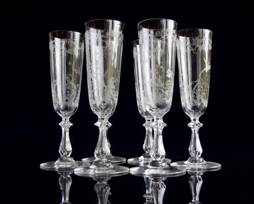 6 Val Saint Lambert Champagne Flutes Bird Motif c.1920 (1 of 1) 6 Val Saint Lambert Champagne Flutes Bird Motif c.1920 (1 of 1)