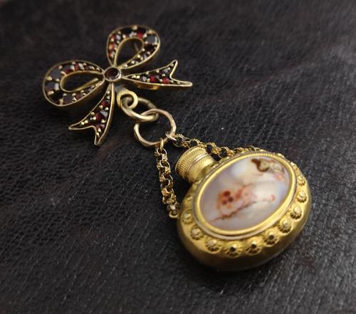 Antique Agate Scent Bottle and Bohemian Garnet Bow Brooch (1 of 9) Antique Agate Scent Bottle and Bohemian Garnet Bow Brooch (1 of 9)