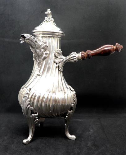 20th Century Italian Silver Baroque Style Chocolate Pot on Feet (1 of 8) 20th Century Italian Silver Baroque Style Chocolate Pot on Feet (1 of 8)