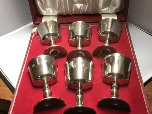 Solid Silver Goblets Set of Six (1 of 6) Solid Silver Goblets Set of Six (1 of 6)