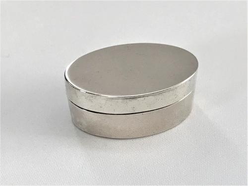 Unusual Hinged 18th Century Silver Patch Box (1 of 6) Unusual Hinged 18th Century Silver Patch Box (1 of 6)