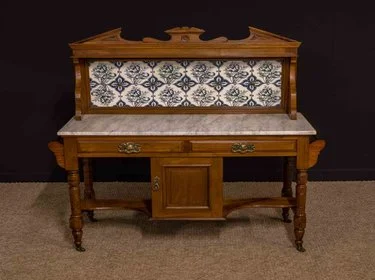 Antique Bathroom Furniture & Accessories