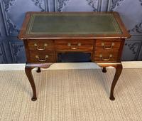 Edwardian Mahogany Knee Hole Desk (3 of 12) Edwardian Mahogany Knee Hole Desk (3 of 12)