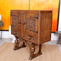Carved Oak Sideboard Cupboard (11 of 13) Carved Oak Sideboard Cupboard (11 of 13)
