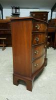 Reprodux Bevan Funnell Mahogany Chest of Drawers (3 of 9) Reprodux Bevan Funnell Mahogany Chest of Drawers (3 of 9)