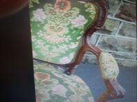 Very Nice French Carved Settee in Walnut c.1880 (3 of 4) Very Nice French Carved Settee in Walnut c.1880 (3 of 4)