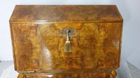 Outstanding Burr Walnut Serpentine Bureau (6 of 12) Outstanding Burr Walnut Serpentine Bureau (6 of 12)