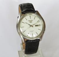 Gents Seiko 5 Automatic Wrist Watch (2 of 5) Gents Seiko 5 Automatic Wrist Watch (2 of 5)