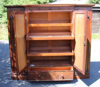 1900s Large 3 Door Mahogany Wardrobe with Slides (4 of 4) 1900s Large 3 Door Mahogany Wardrobe with Slides (4 of 4)