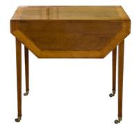 A George III Mahogany Satinwood Table (2 of 8) A George III Mahogany Satinwood Table (2 of 8)