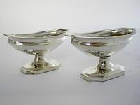 Pair of Elegant Good Quality Georgian Style Silver Salts (6 of 6) Pair of Elegant Good Quality Georgian Style Silver Salts (6 of 6)