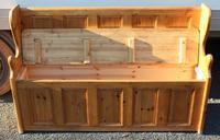 1960's Country Pine Large Panelled Settle (3 of 4) 1960's Country Pine Large Panelled Settle (3 of 4)