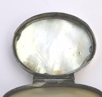 Fine European & Chinese Silver & Mop Carved Novelty Snuff Box 17th/18th Century (11 of 12) Fine European & Chinese Silver & Mop Carved Novelty Snuff Box 17th/18th Century (11 of 12)
