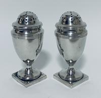Pair of 18th Century Georgian Solid Sterling Silver Salt and Pepper Shakers Pepperettes (3 of 12) Pair of 18th Century Georgian Solid Sterling Silver Salt and Pepper Shakers Pepperettes (3 of 12)