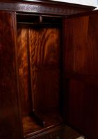 Triple Compactum Wardrobe Flame Mahogany 19th Century (5 of 12) Triple Compactum Wardrobe Flame Mahogany 19th Century (5 of 12)