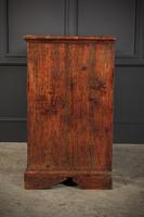 Queen Anne Walnut Chest of Drawers C.1710 (3 of 12) Queen Anne Walnut Chest of Drawers C.1710 (3 of 12)