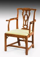 Chippendale period Yew tree elbow chair with a Gothic pierced splat (5 of 6) Chippendale period Yew tree elbow chair with a Gothic pierced splat (5 of 6)