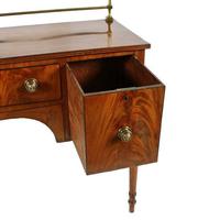 Georgian Mahogany Small Sideboard (4 of 8) Georgian Mahogany Small Sideboard (4 of 8)
