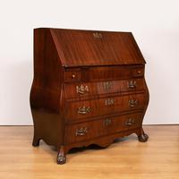 Mahogany Desk / Bureau / Bombe (2 of 5) Mahogany Desk / Bureau / Bombe (2 of 5)