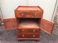 Geo III Mahogany Bedside Chest (6 of 9) Geo III Mahogany Bedside Chest (6 of 9)