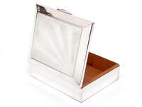 Vintage Silver Plate Box with a Hinged Lid Featuring a Star Burst and Engine Turned Design (4 of 4) Vintage Silver Plate Box with a Hinged Lid Featuring a Star Burst and Engine Turned Design (4 of 4)