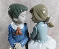 "Primer Amor" or "First Love" Hand Modelled Porcelain Figure by Nao (3 of 9) "Primer Amor" or "First Love" Hand Modelled Porcelain Figure by Nao (3 of 9)