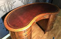 Edwardian Inlaid Mahogany Kidney Shaped Desk (7 of 21) Edwardian Inlaid Mahogany Kidney Shaped Desk (7 of 21)