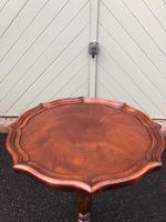 Antique Mahogany Tripod Wine Table Shaped Top (3 of 4) Antique Mahogany Tripod Wine Table Shaped Top (3 of 4)