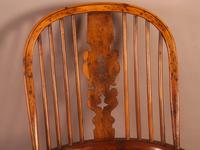 Very Good 19th Century Broad Arm Yew Windsor Chair (6 of 10) Very Good 19th Century Broad Arm Yew Windsor Chair (6 of 10)
