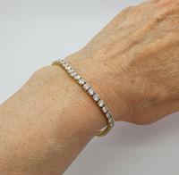 18ct YG Diamond Tennis Bracelet with Safety Clasp (6 of 6) 18ct YG Diamond Tennis Bracelet with Safety Clasp (6 of 6)