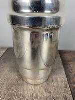 French Art Deco Stepped Silver Plated Cocktail Shaker (3 of 7) French Art Deco Stepped Silver Plated Cocktail Shaker (3 of 7)