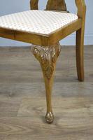 Set of Eight Walnut Queen Anne Style Dining Chairs (3 of 4) Set of Eight Walnut Queen Anne Style Dining Chairs (3 of 4)