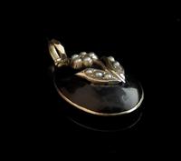Victorian mourning locket pendant, 15ct gold, pearl (3 of 13) Victorian mourning locket pendant, 15ct gold, pearl (3 of 13)