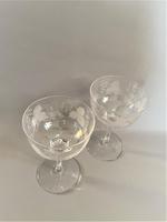 Good Pair of Victorian Vine Etched Champagne Bowls (2 of 5) Good Pair of Victorian Vine Etched Champagne Bowls (2 of 5)