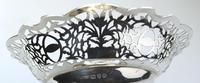 Very Fine Solid Silver Pedestal Pierced Bowl / Basket - Chester c.1937 (6 of 7) Very Fine Solid Silver Pedestal Pierced Bowl / Basket - Chester c.1937 (6 of 7)