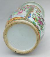 Good Large 19th Century Chinese Famille Rose Vase (12 of 12) Good Large 19th Century Chinese Famille Rose Vase (12 of 12)