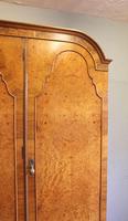 Quality Burr Walnut Triple Wardrobe c.1930 (14 of 15) Quality Burr Walnut Triple Wardrobe c.1930 (14 of 15)
