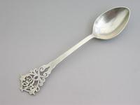 Scottish Provincial Silver Wedding Spoon, By William Robb of Ballater 1906 assayed in Edinburgh (2 of 7) Scottish Provincial Silver Wedding Spoon, By William Robb of Ballater 1906 assayed in Edinburgh (2 of 7)