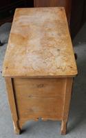 1900's Neat Small Rustic Pine Chest Drawers 2 over 2. (3 of 4) 1900's Neat Small Rustic Pine Chest Drawers 2 over 2. (3 of 4)
